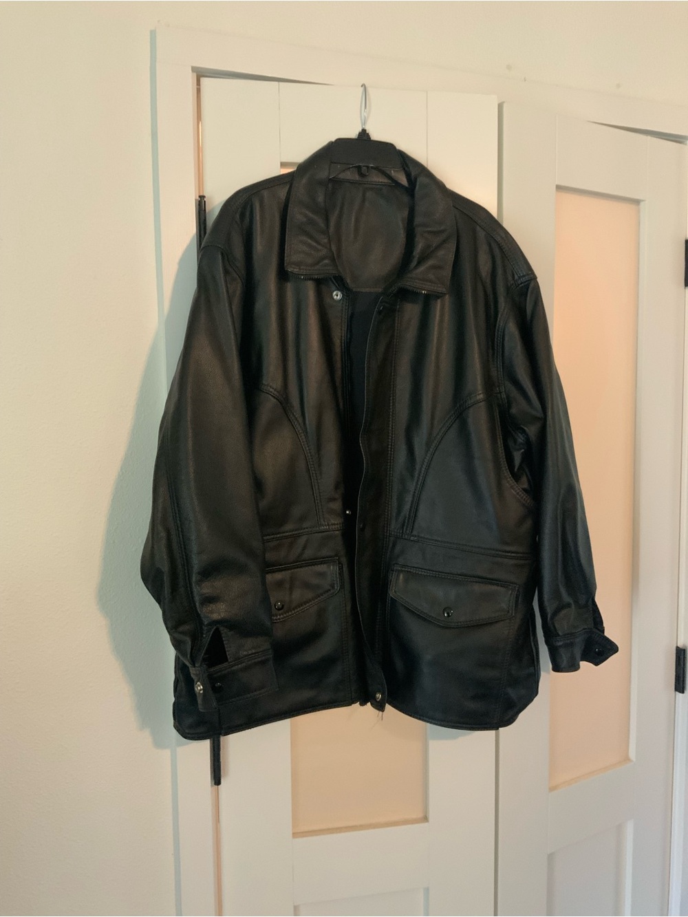 Men's Black Leather Bomber Jacket